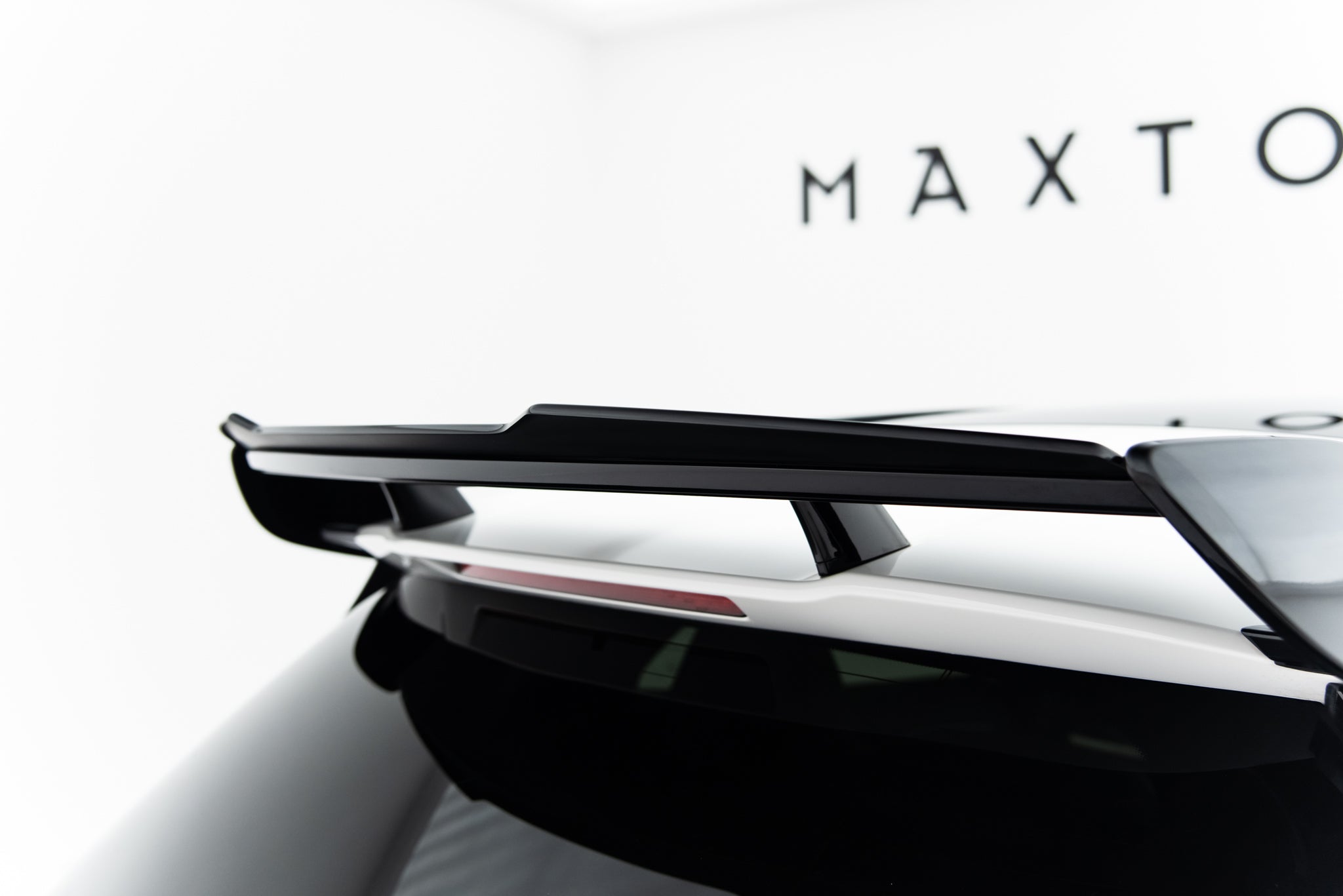 Maxton Design Spoiler CAP passend für Mercedes-Benz GLA 45 AMG X156 Facelift schwarz Hochglanz