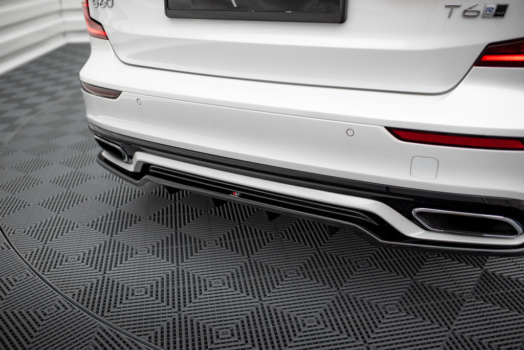 Maxton Design Street+ Mittlerer Diffusor RACE passend für Volvo S60/V60 R-Design Mk3 schwarz Hochglanz