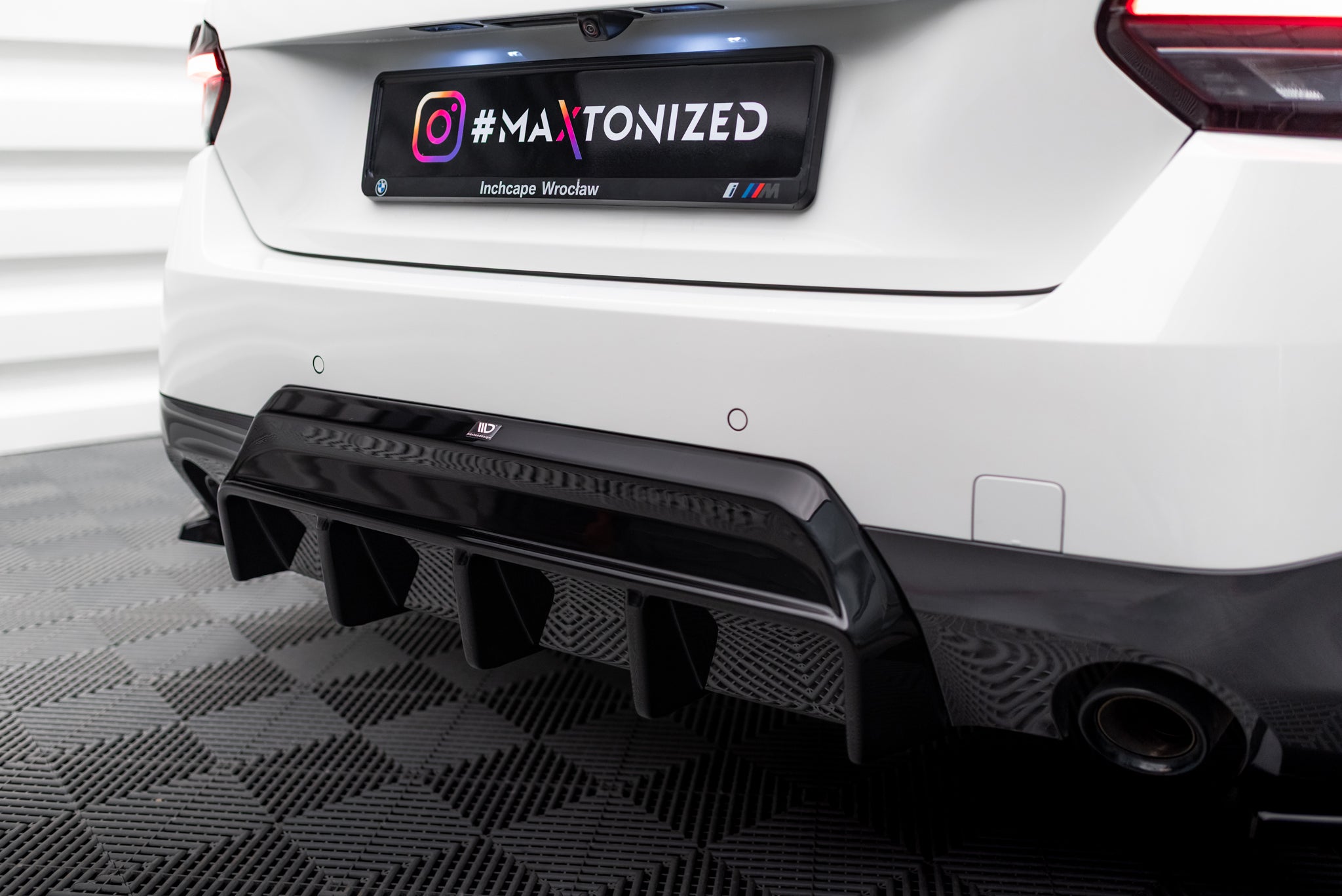 Maxton Design Diffusor Heck Ansatz passend für BMW M240i Coupe G42 schwarz Hochglanz