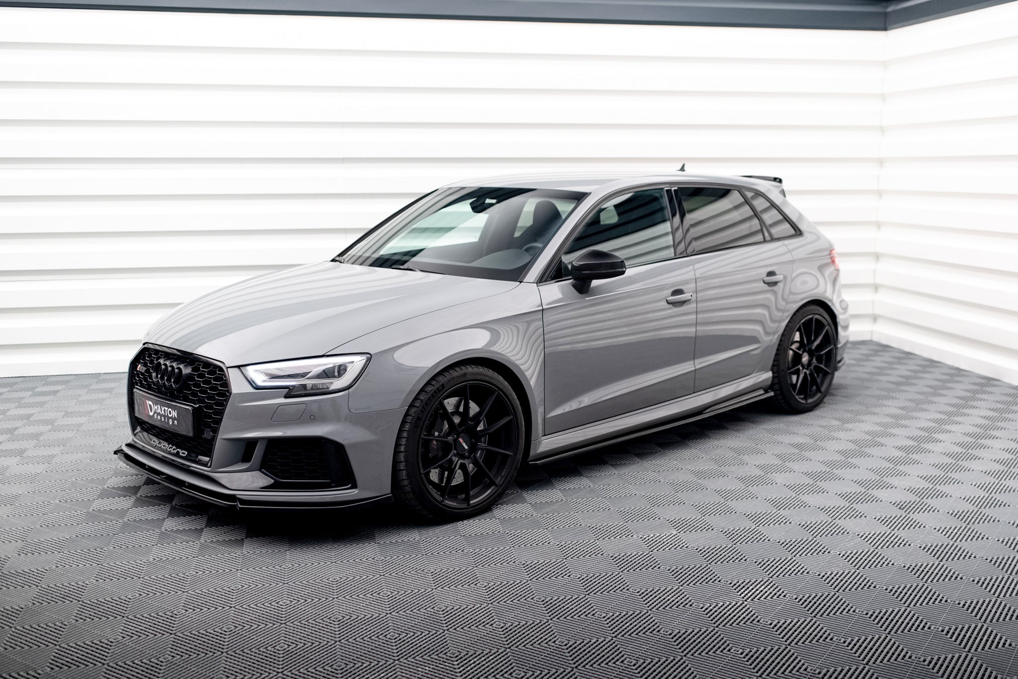 Maxton Design Street+ Seitenschweller Leisten V.2 passend für Audi RS3 8V Sportback Facelift schwarz Hochglanz