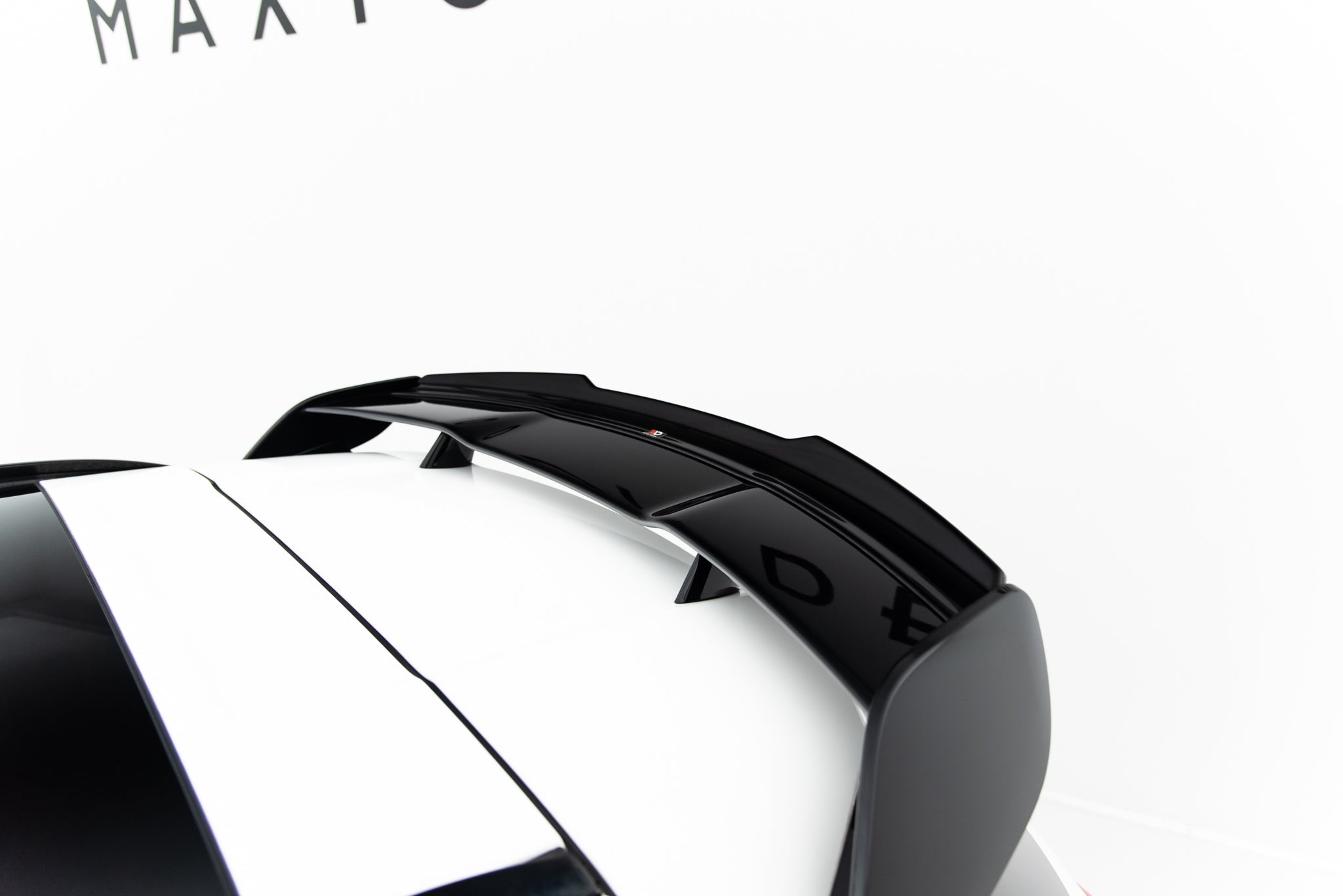Maxton Design Spoiler CAP passend für Mercedes-Benz GLA 45 AMG X156 Facelift schwarz Hochglanz