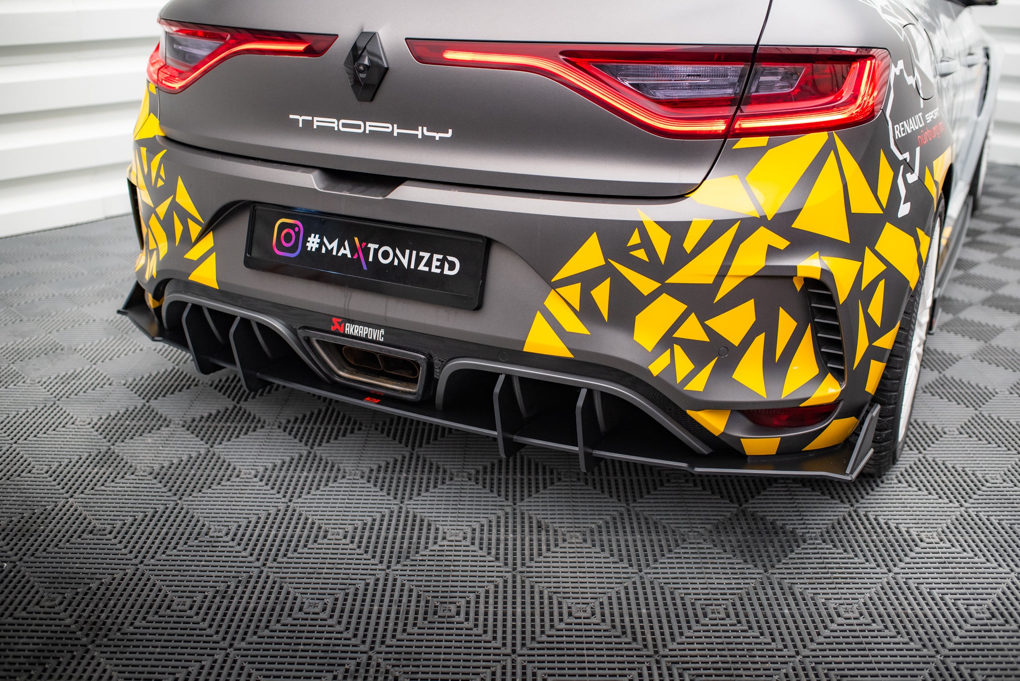 Maxton Design Street Pro Heckschürze passend für Renault Megane RS Mk4