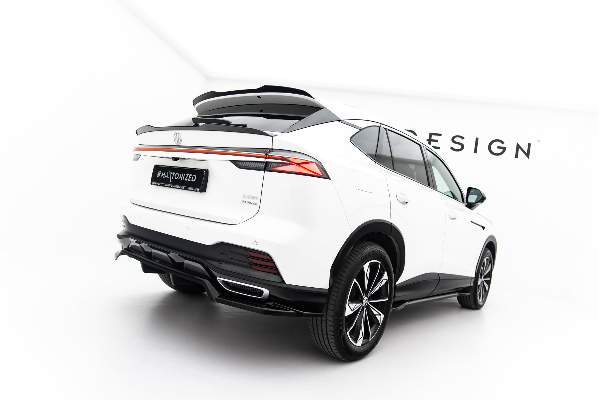 Maxton Design Höher Spoiler CAP passend für MG HS Mk2 schwarz Hochglanz