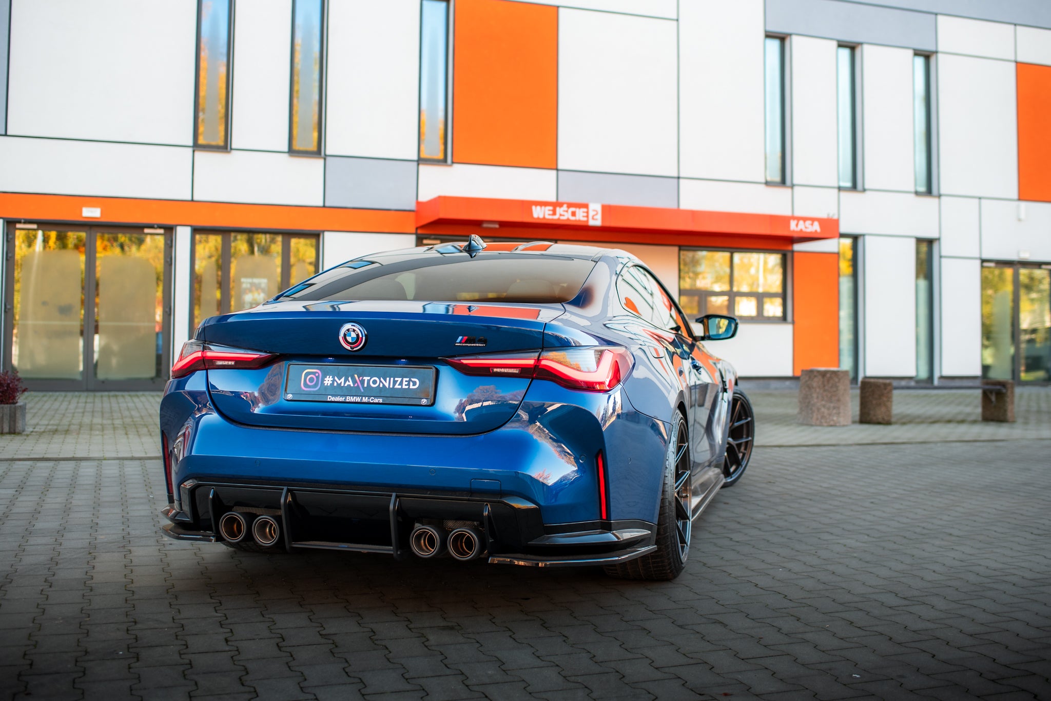 Maxton Design Heck Ansatz Flaps Diffusor V.2 passend für BMW M4 G82 / G82 Facelift schwarz Hochglanz