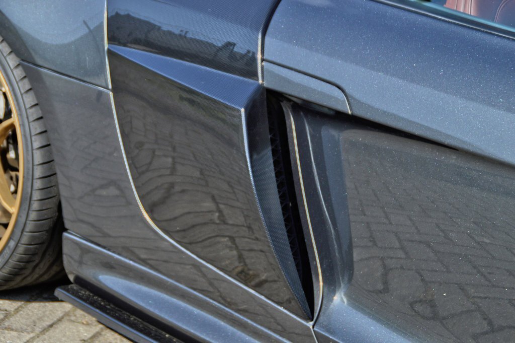 Side Blades, in verbreiterter V10 Optik für Audi R8 42 Bj. 2006-2015