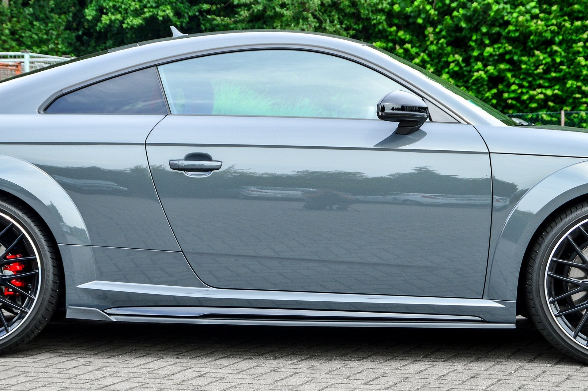 Cup Schweller mit Wing für Audi TT S-Line + TTS 8S + TTRS 8S