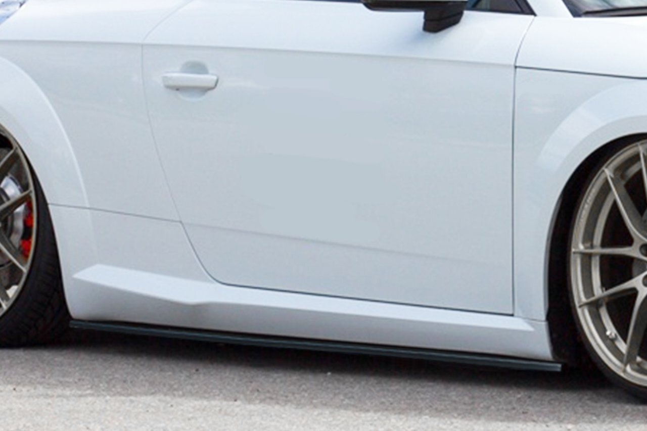 Seitenschweller im Cup  Look für Audi TT 8S Coupe + Roadster ab Bj. 2014 -