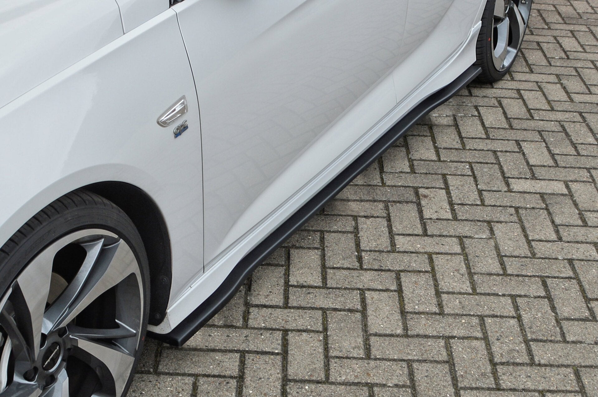 CUP Seitenschweller für Opel Insignia B Sportstourer OPC Line ab 2017-