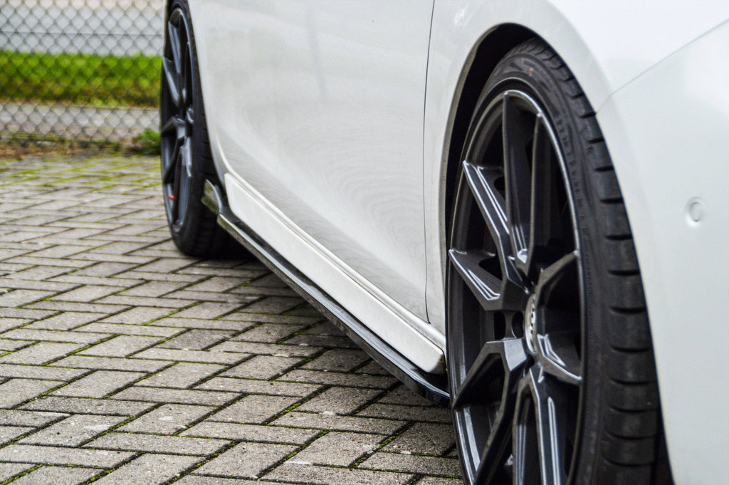 Cup Seitenschweller mit Wing für Peugeot 308 GT+GT-Line Facelift SW kombi