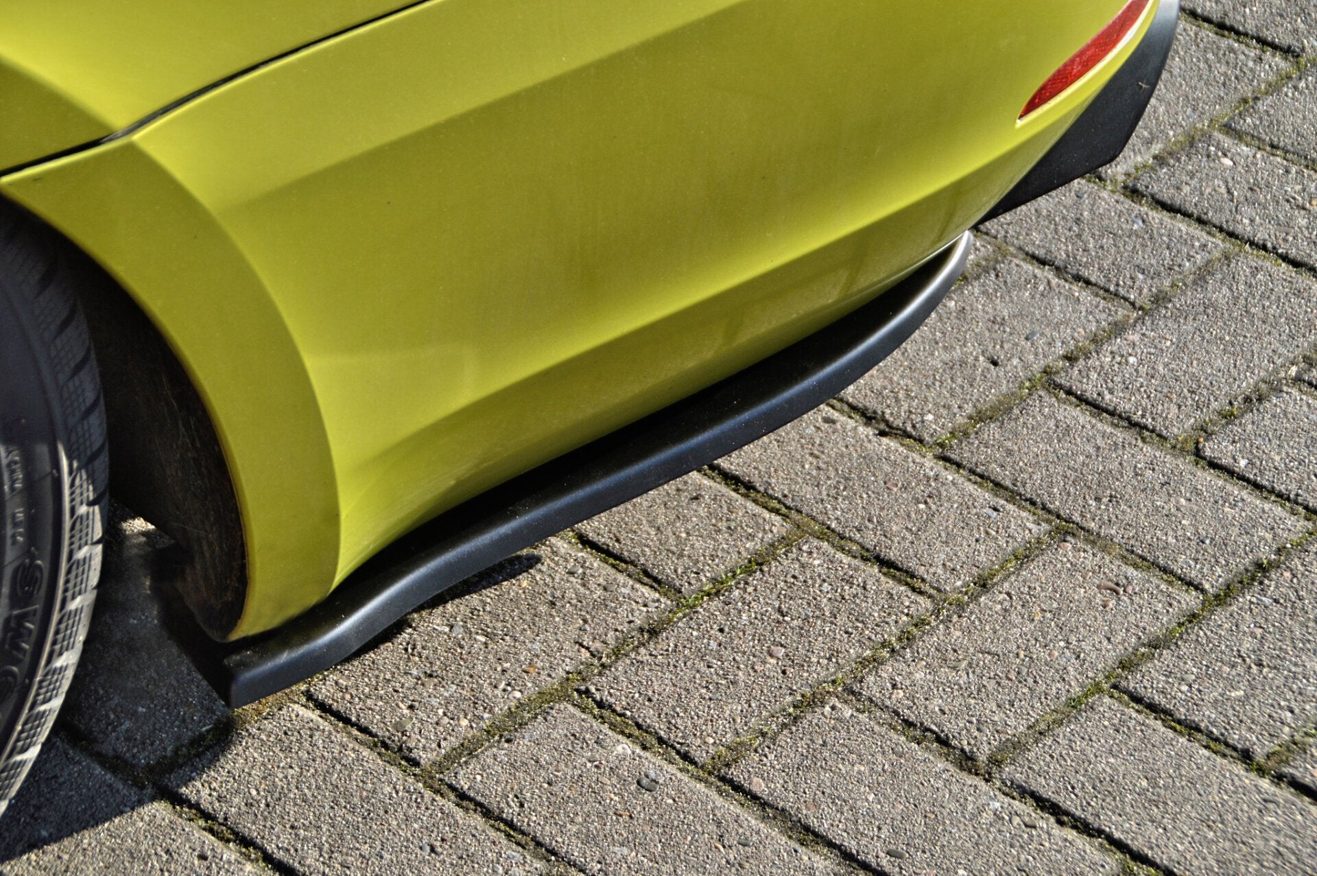 Heckeinsatz + Seitenteile für Skoda Superb 3T