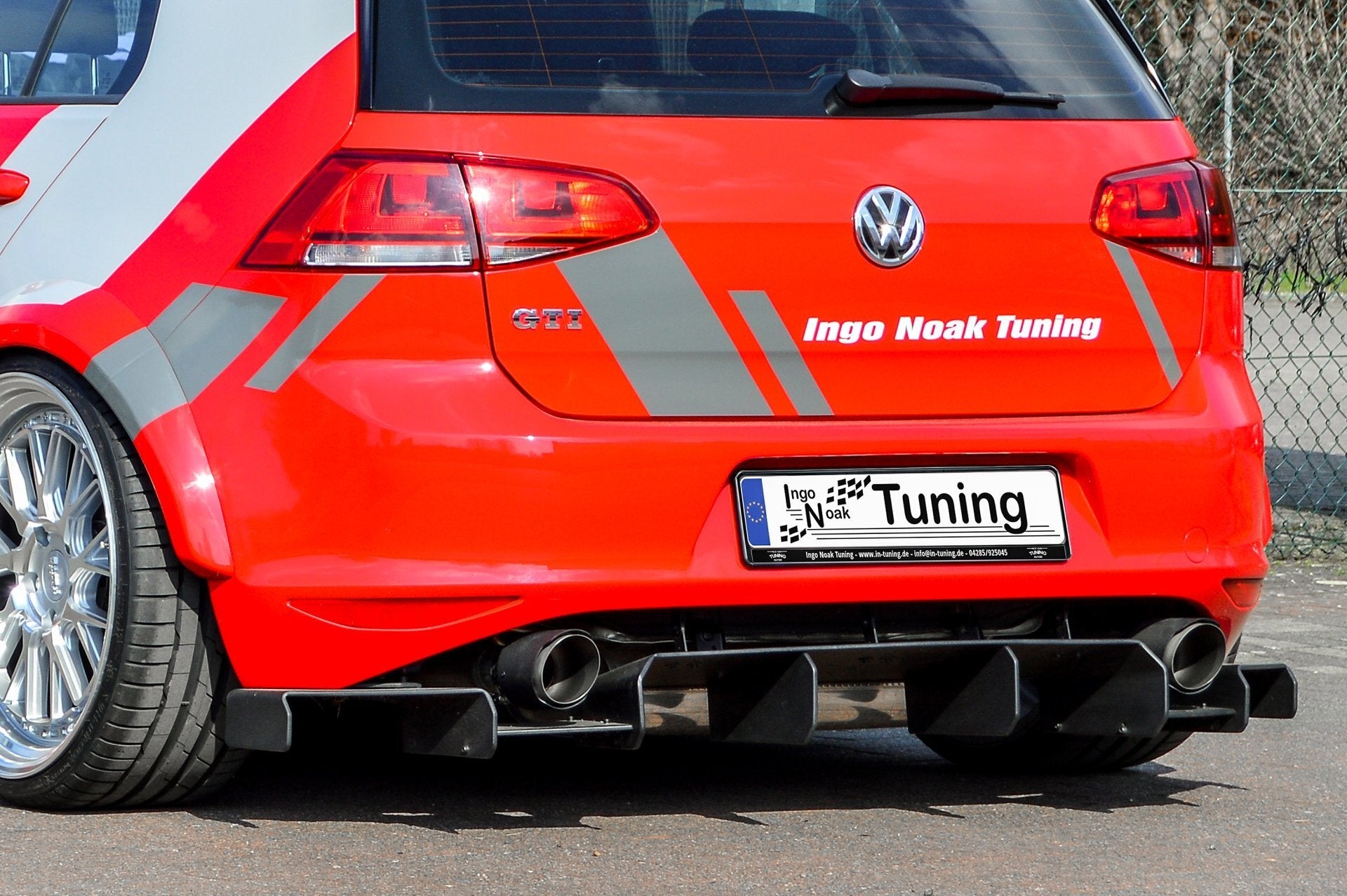 Gefräster Heckansatz mit Seitenteilen für VW Golf 7 GTI