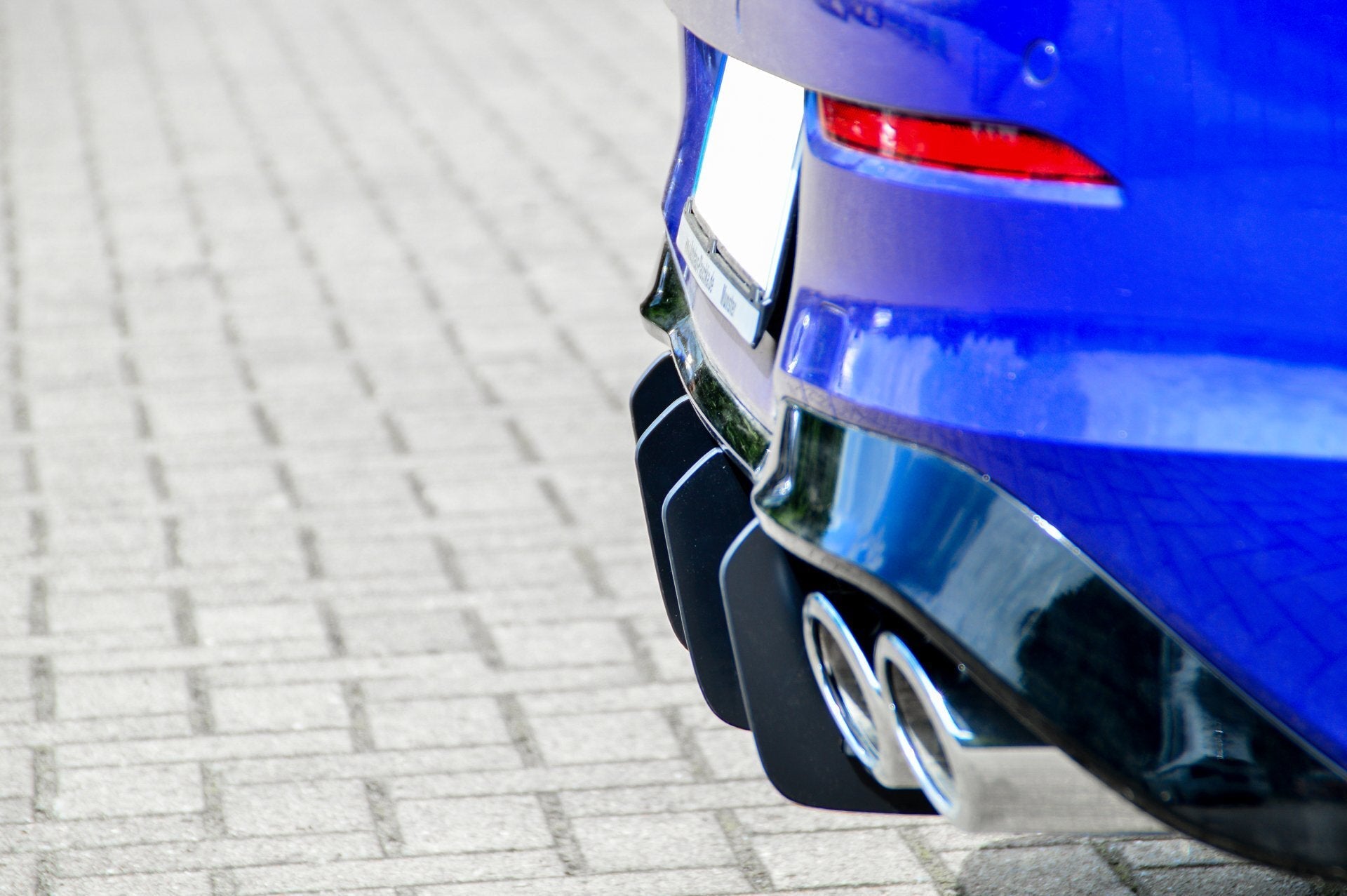 Gefräster Heckansatz Diffusor für VW Golf 8 R