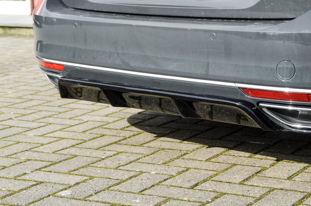 Heckansatz Mittenteil für VW Passat 3G B8 R-Line