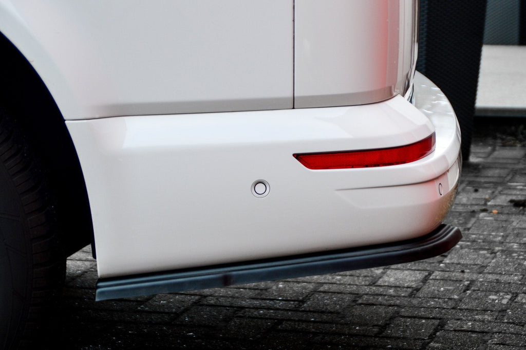Heckansatz 2 tlg. für VW Bus T6.1 ab Bj. 2019-