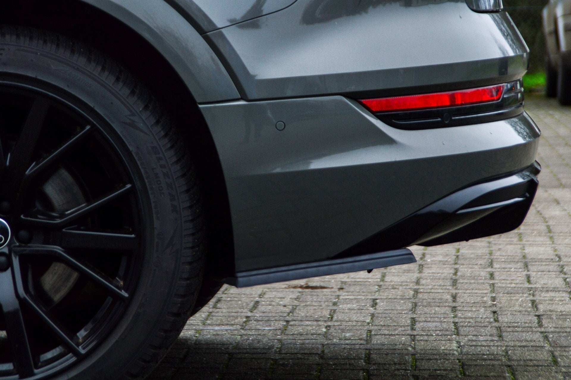 Heckansatz Seitenteile für Audi E-Tron Quattro