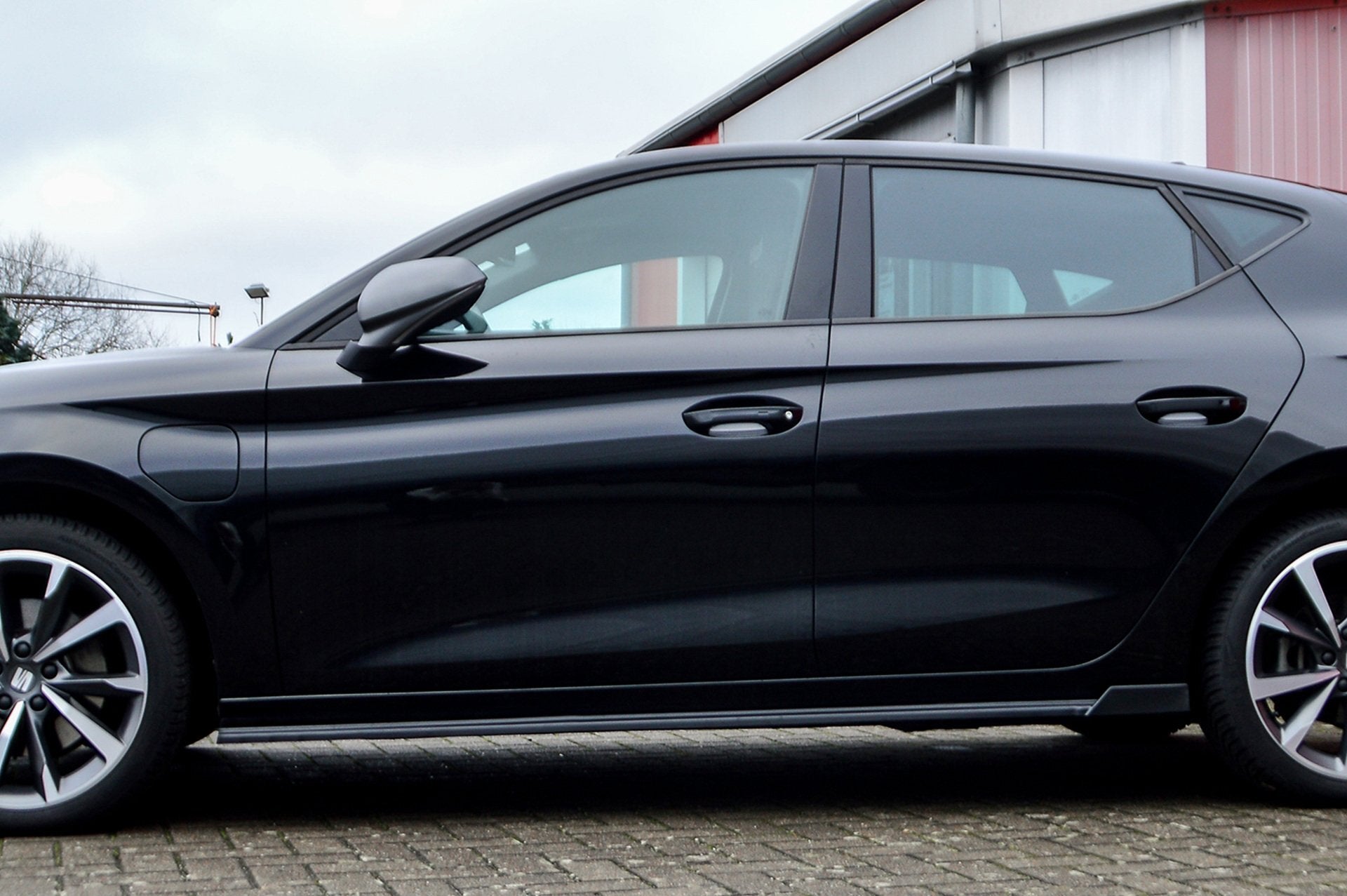 CUP Seitenschweller mit Wing hinten für Seat Leon K