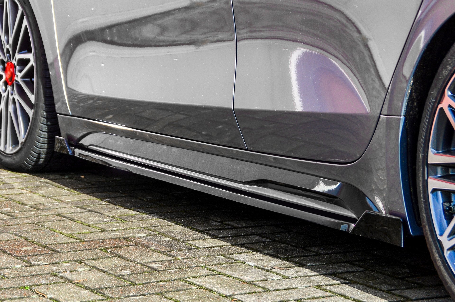 Seitenschweller mit Wing vorne + hinten für Kia Proceed GT + GT-Line ab Bj.18-