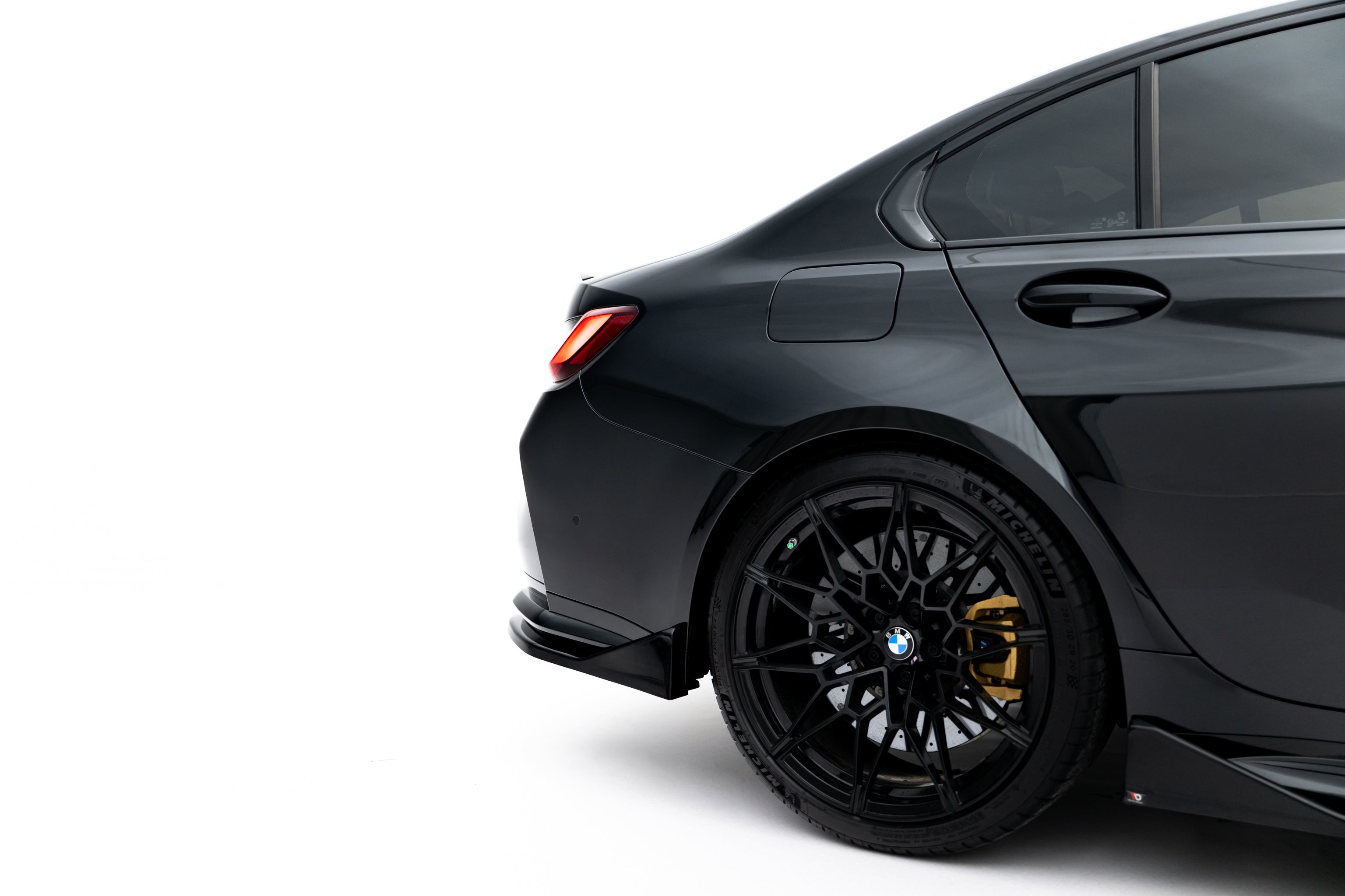 Maxton Design Heck Ansatz Flaps Diffusor V.5 passend für BMW M3 Limousine / Touring G80 / G81 schwarz Hochglanz
