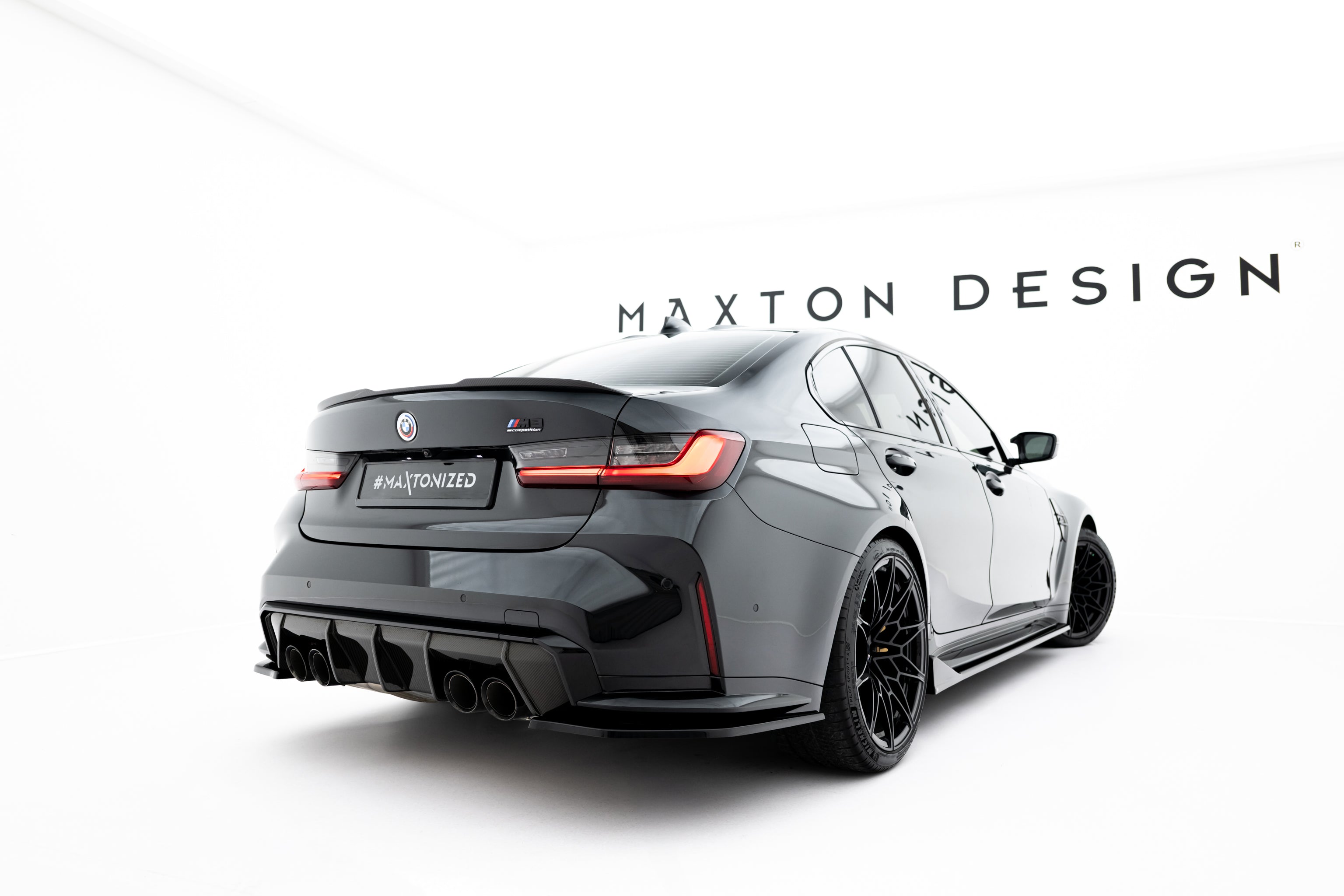 Maxton Design Heck Ansatz Flaps Diffusor V.3 passend für BMW M3 Limousine / Touring G80 / G81 schwarz Hochglanz