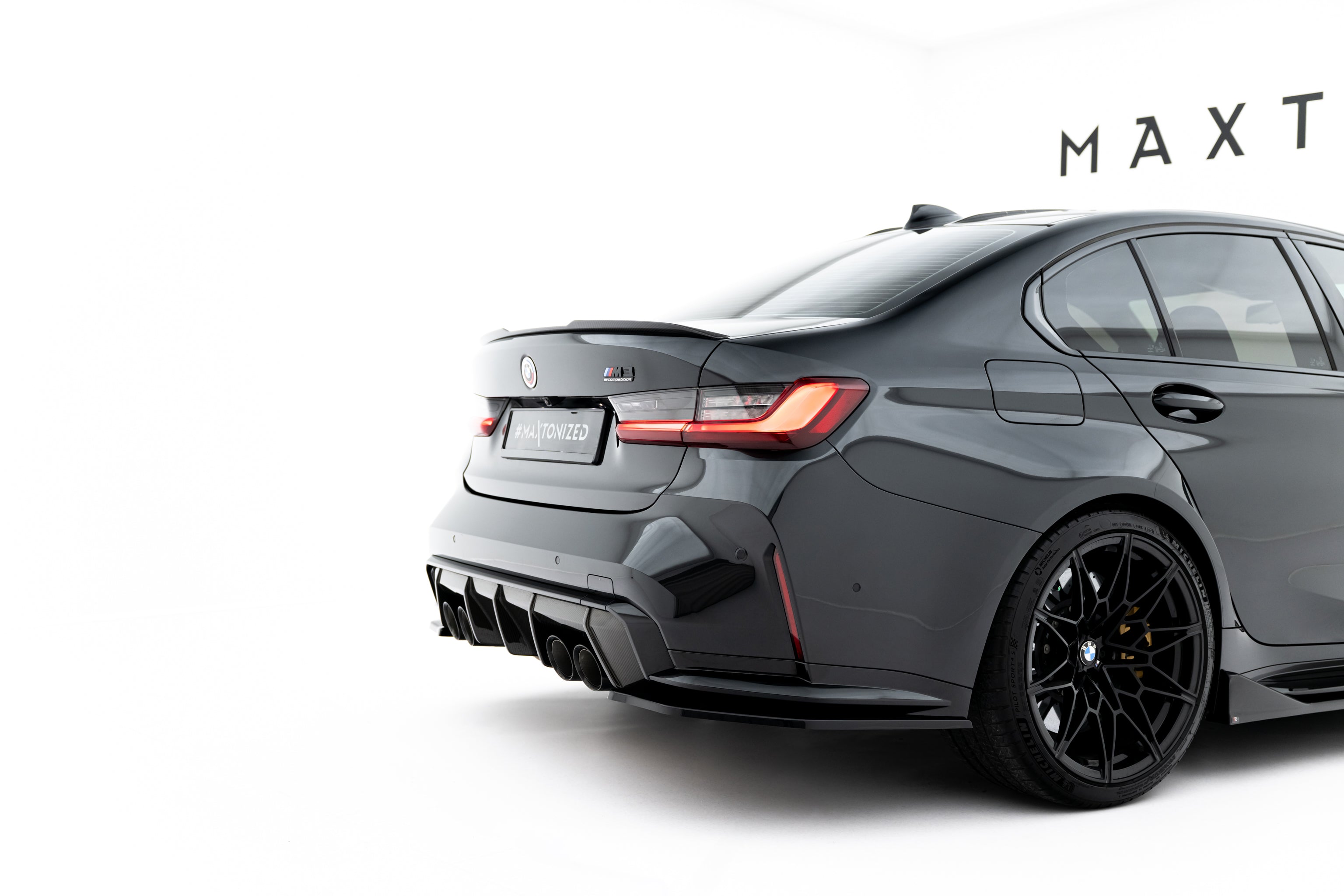 Maxton Design Heck Ansatz Flaps Diffusor V.3 passend für BMW M3 Limousine / Touring G80 / G81 schwarz Hochglanz