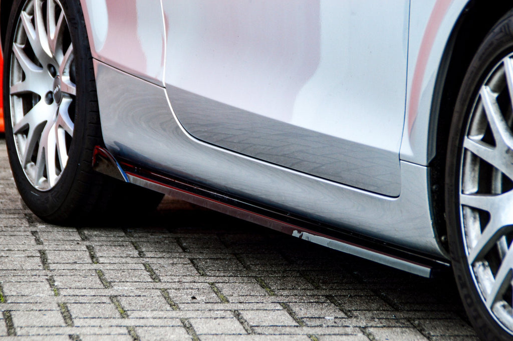 Seitenschweller mit Wing im Cup7 Look für Audi TT 8J ab Bj.2006