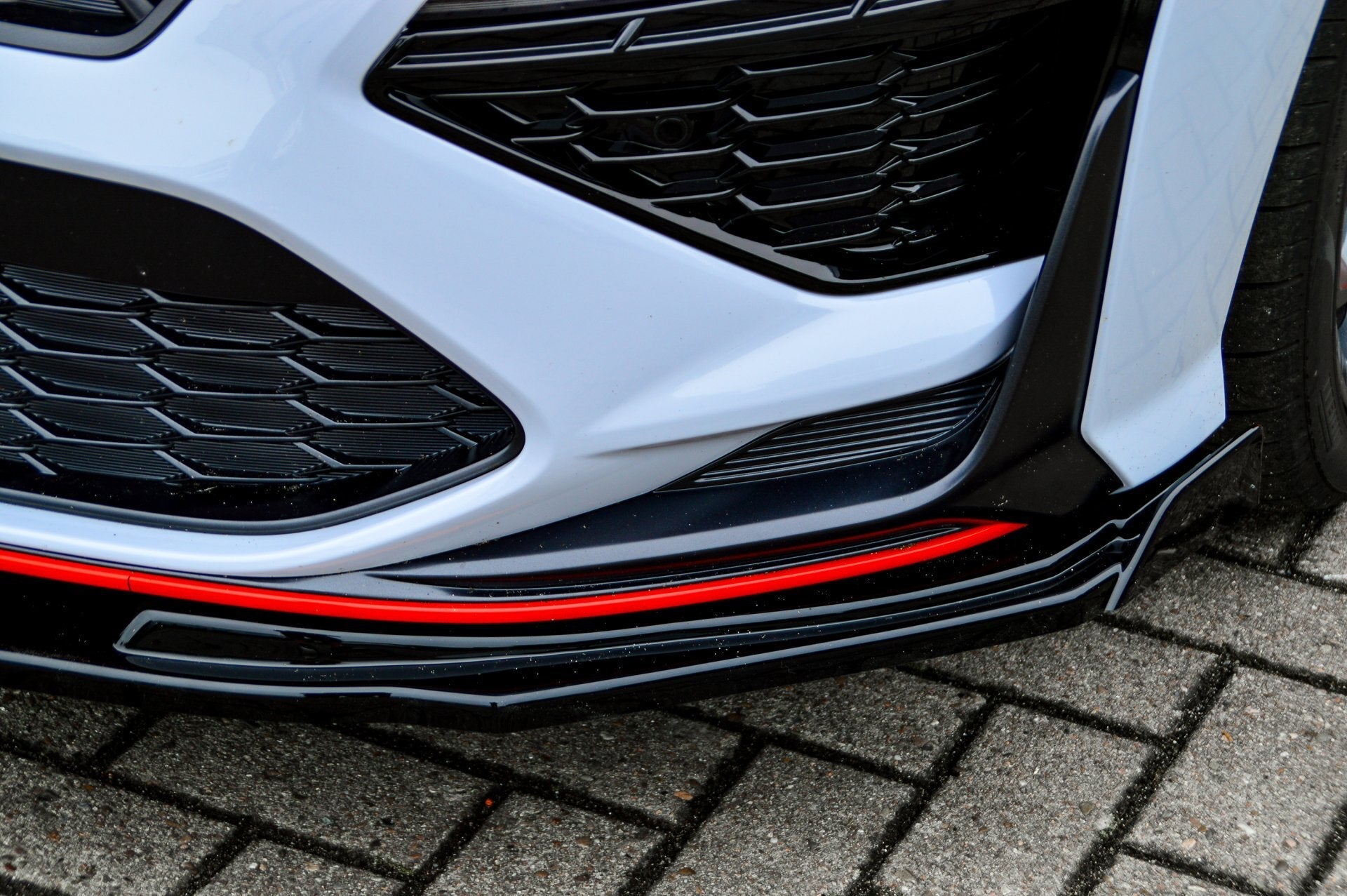 Cup Frontspoilerlippe mit Wing  für Hyundai Kona N + N-Line ab Bj.2020-