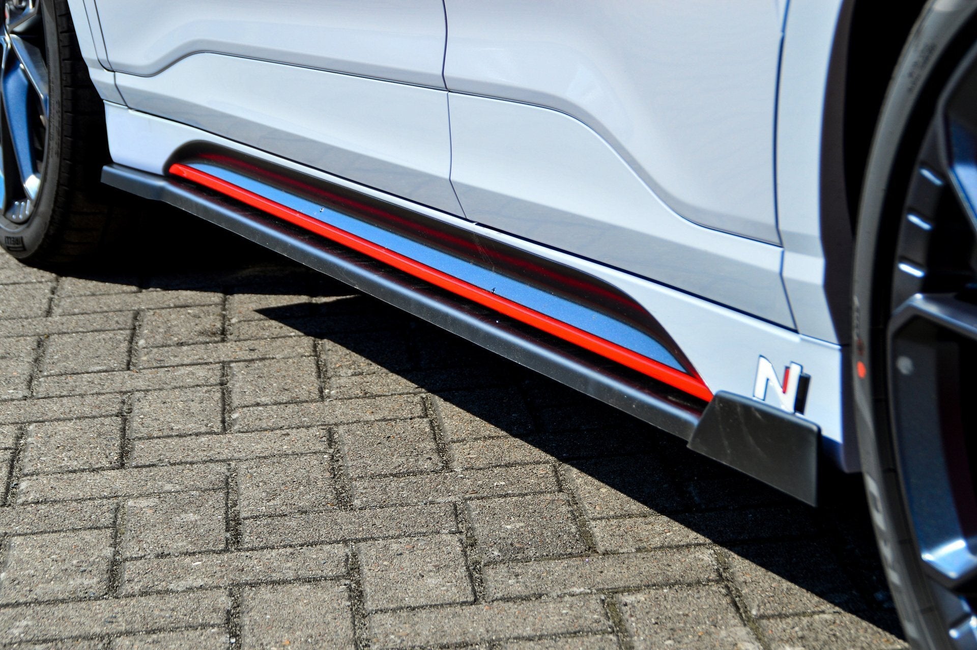 CUP Seitenschweller mit Wing hinten für Hyundai Kona N + N-Line