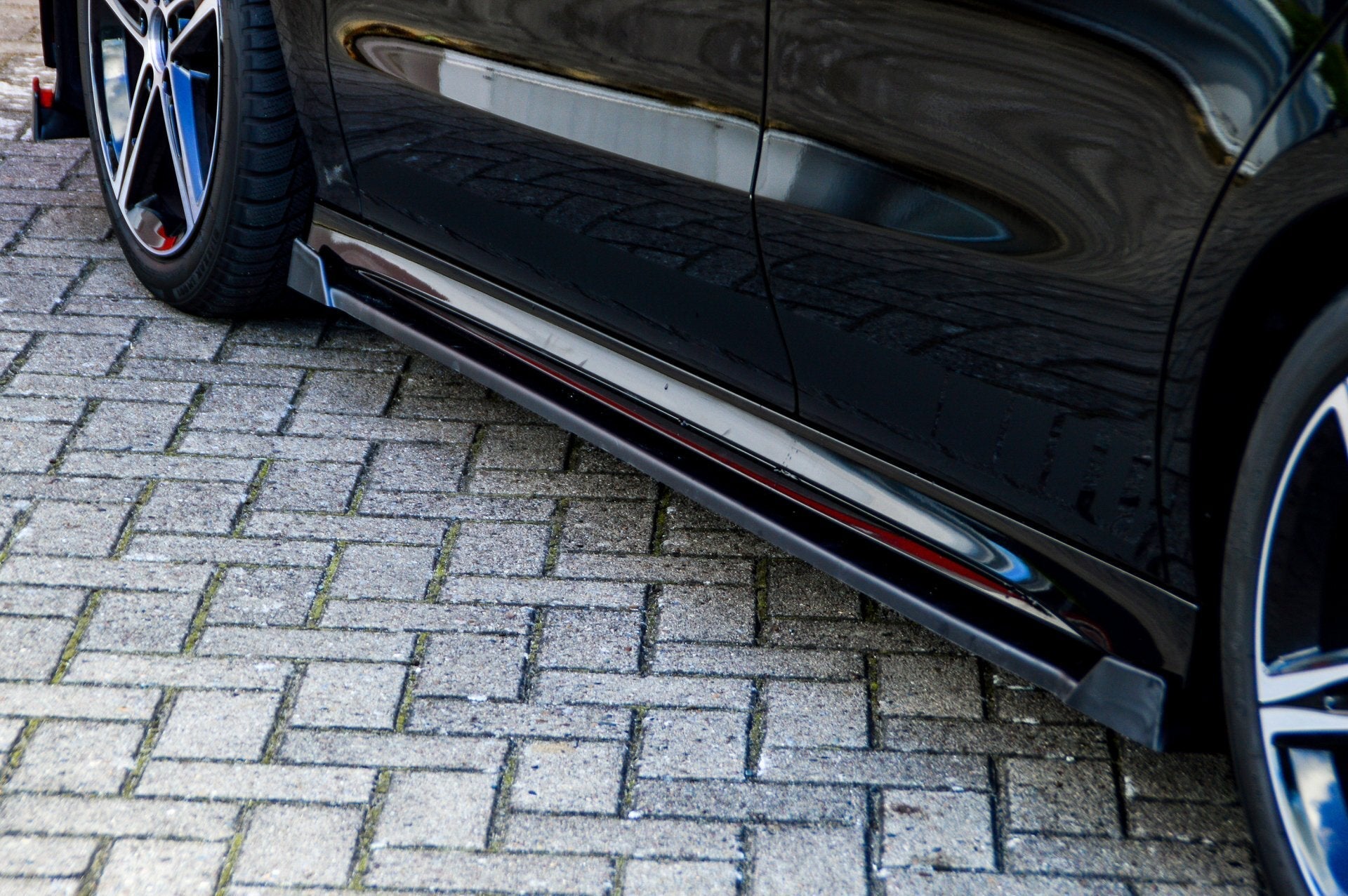 CUP Seitenschweller mit Wing vorne und hinten für Mercedes CLA X118 C118 AMG-Line ab Bj.:2019-