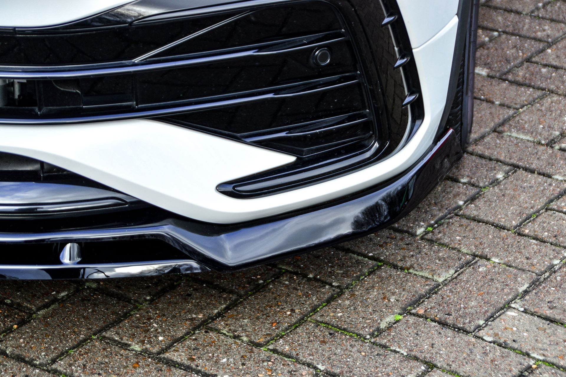 Cuplippe Spoilerschwert V2 aus ABS für VW Tiguan 2 AD1