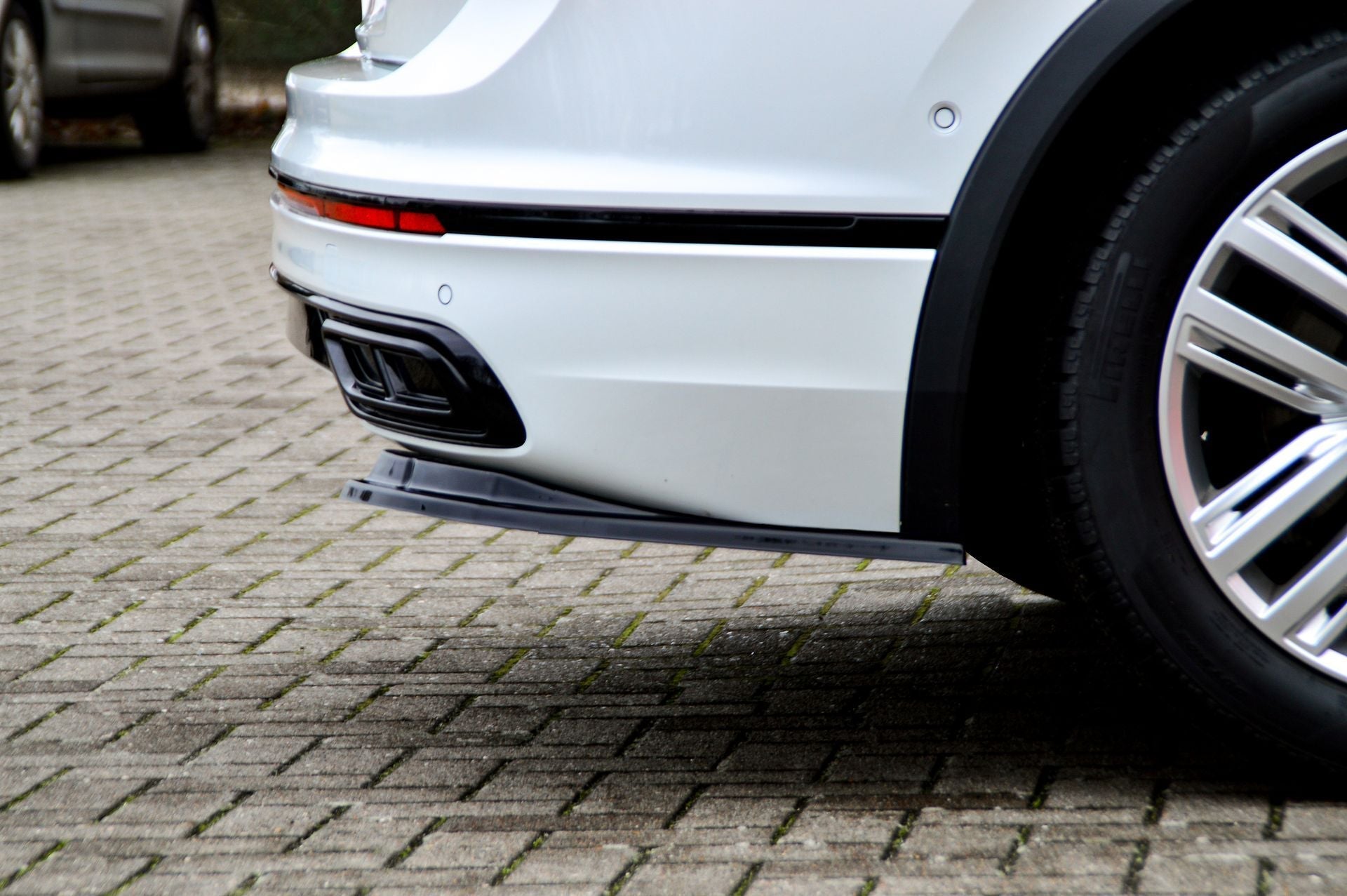 Heckansatz Seitenteile für VW Tiguan 2 AD1 Facelift R-Line Allspace