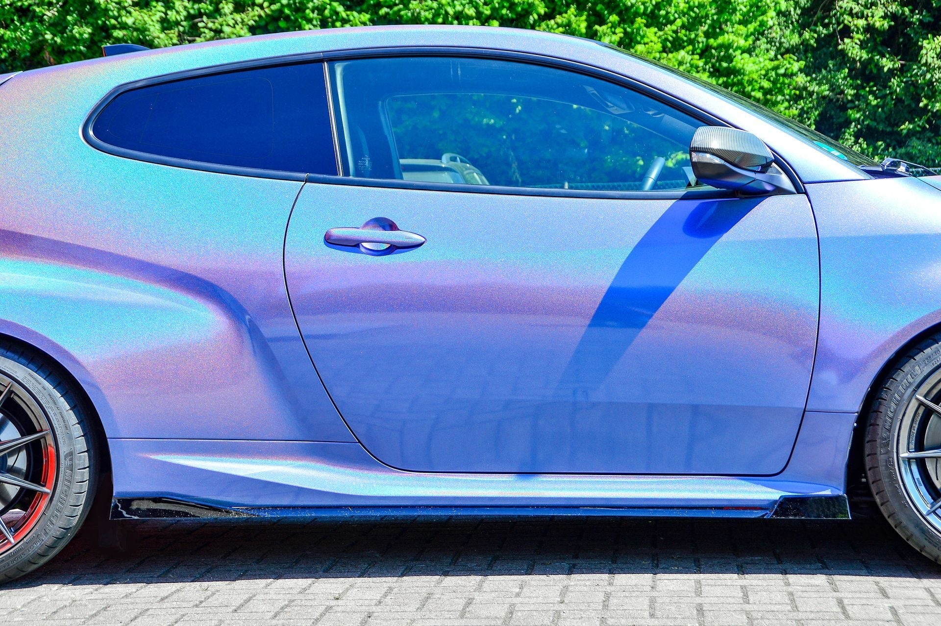 Seitenschweller mit Wings vorne und hinten für Toyota Yaris GR