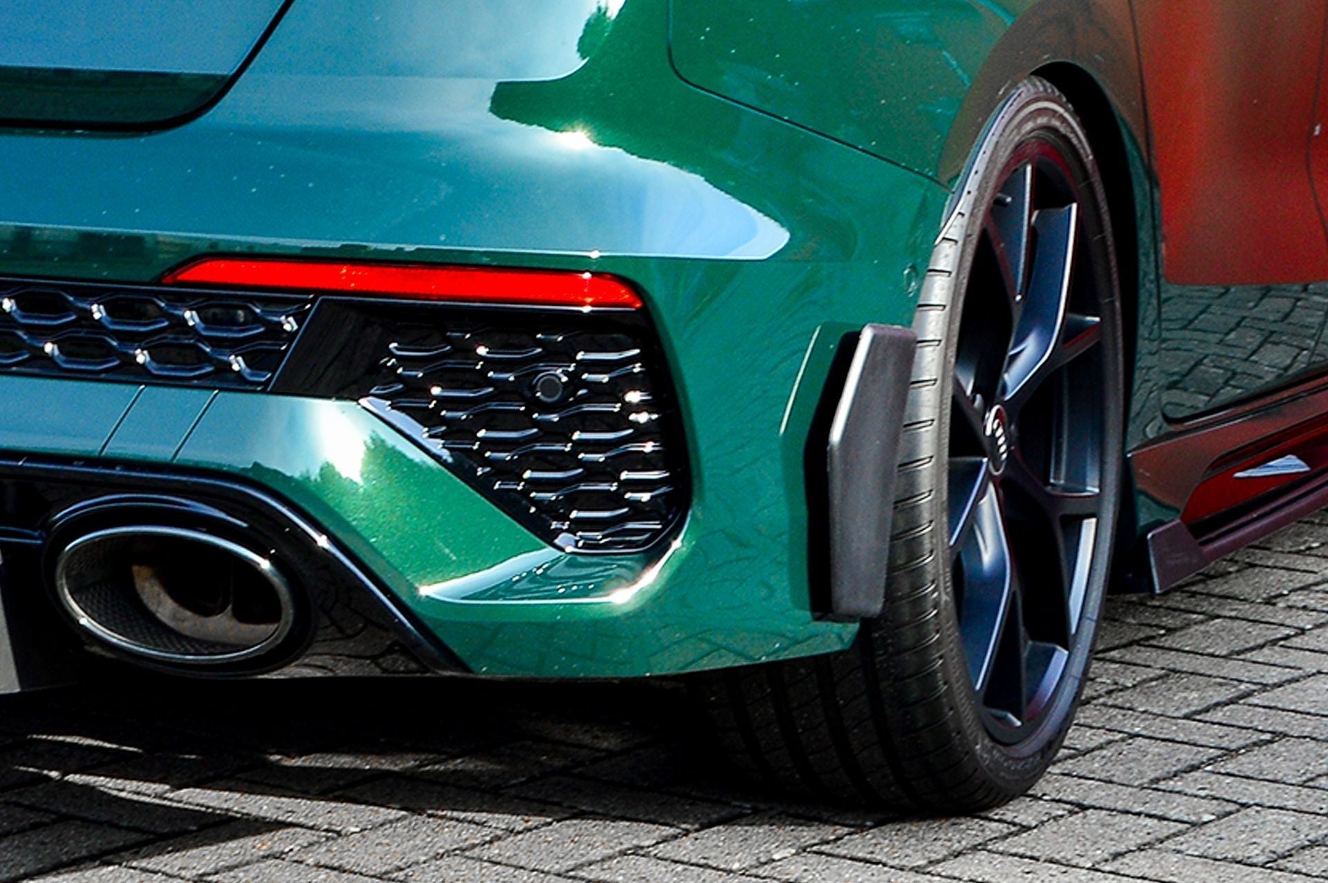 Hintere Seiten Flaps Flicks Satz aus ABS Kunststoff für Audi RS3 8Y Limousine