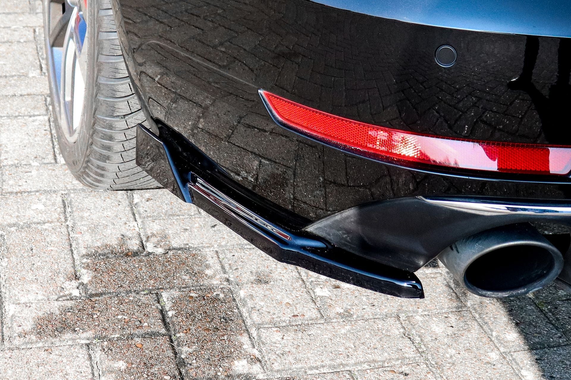 Heckansatz Seitenteile für Audi A4 B9 Bj. 2015-2019