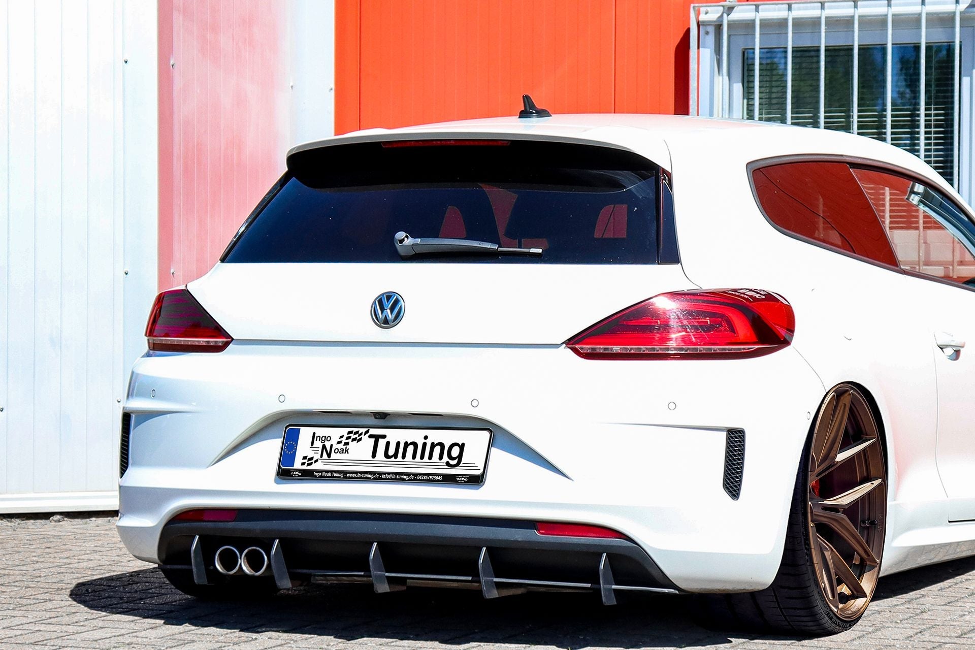 Gefräster Heckansatz mit Finnen für VW Scirocco 3 mit R-Line Facelift
