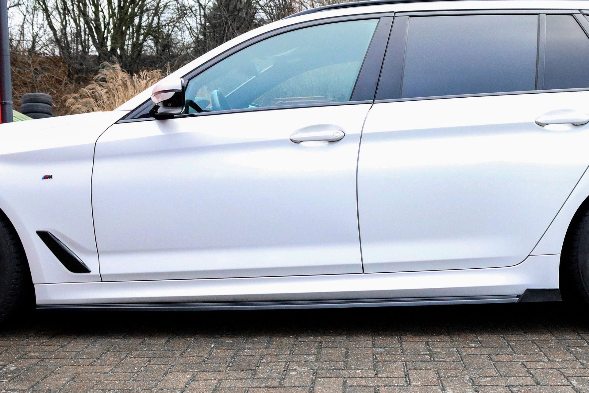Seitenschweller mit Wings hinten für BMW 5er G30 G31 mit M-Paket