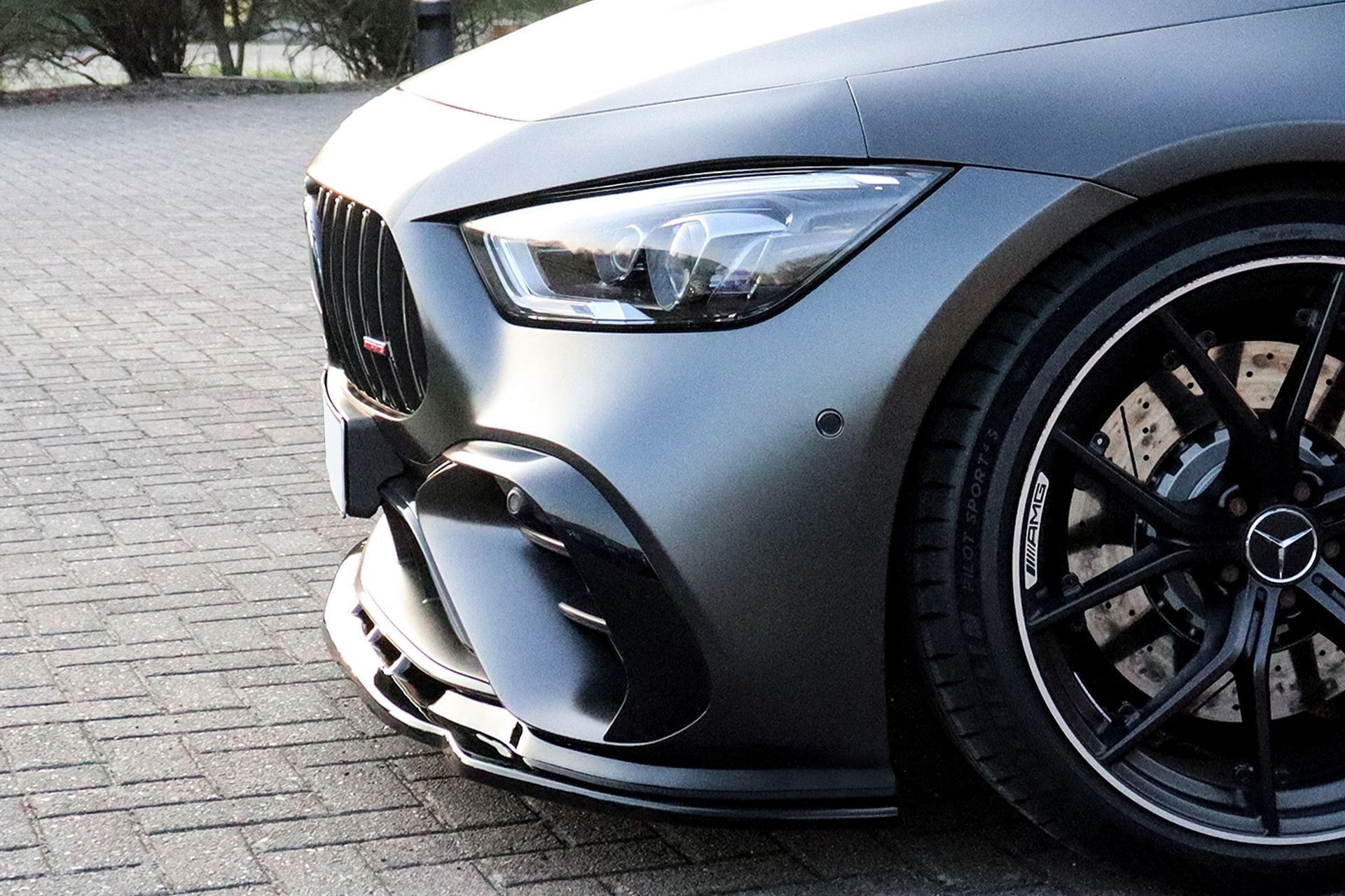 Cup Frontspoilerlippe für Mercedes AMG GT 4.Türer X290 Standard