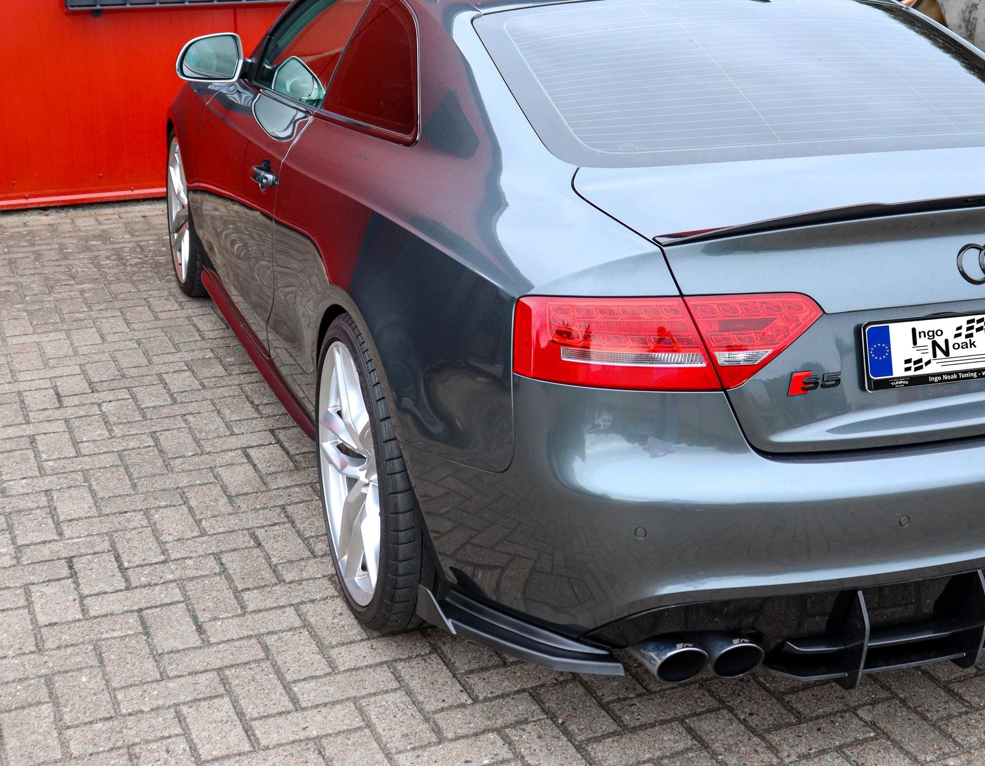 Heckansatz Seitenteile aus ABS mit Wings für Audi S5 B8 nur für Cabrio / Coupe