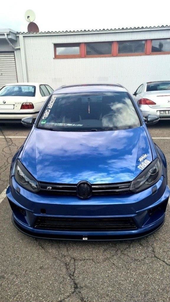 Maxton Design Street+ Spoilerlippe Front Ansatz passend für VW GOLF 6 (passend für R400 Stoßstange) schwarz Hochglanz