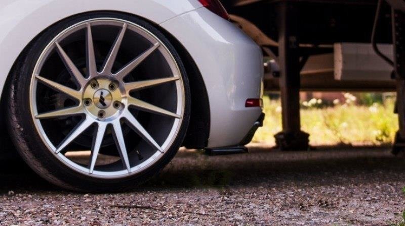 Maxton Design Heck Ansatz Flaps Diffusor passend für VW BEETLE schwarz Hochglanz