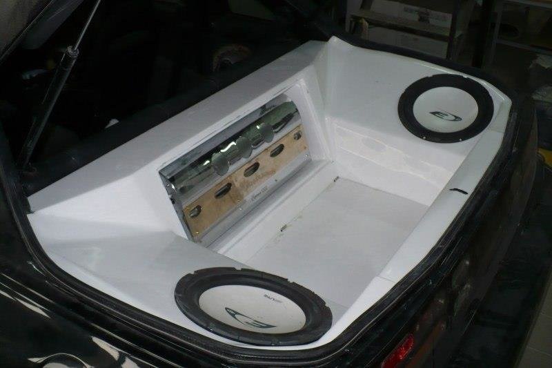 Maxton Design BASS BOX NISSAN 300ZX Z32 2+2 SITZER für Nissan