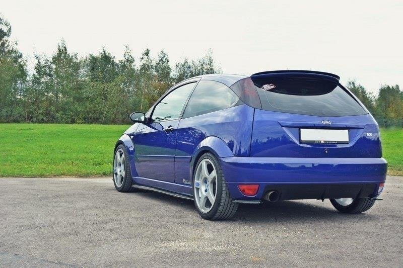 Maxton Design Heck Ansatz Flaps Diffusor passend für Ford Focus RS Mk1 schwarz Hochglanz