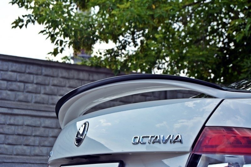 Maxton Design Spoiler CAP für SKODA OCTAVIA III RS PREFACE/FACELIFT Carbon Look