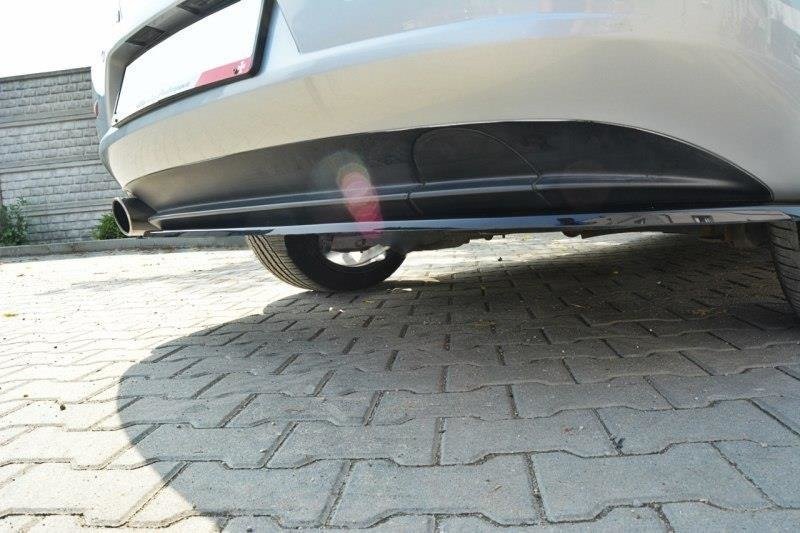 Maxton Design Mittlerer Diffusor Heck Ansatz für ALFA ROMEO 159 schwarz matt