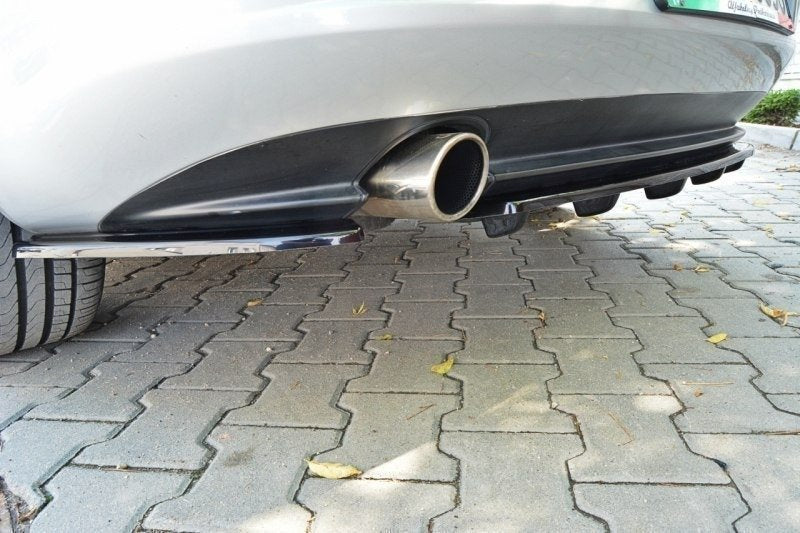 Maxton Design Mittlerer Diffusor Heck Ansatz für ALFA ROMEO 159 im DTM LOOK schwarz matt