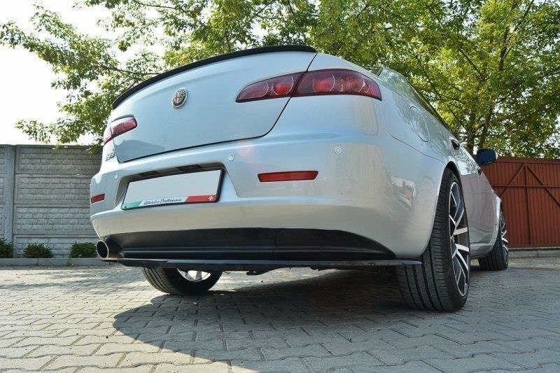 Maxton Design Mittlerer Diffusor Heck Ansatz für ALFA ROMEO 159 schwarz matt
