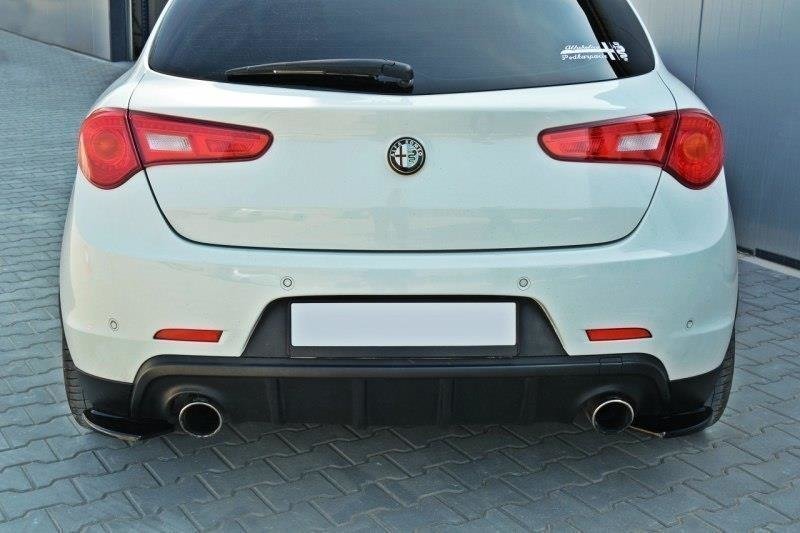 Maxton Design Heck Ansatz Flaps Diffusor passend für Alfa Romeo Giulietta Zender schwarz Hochglanz
