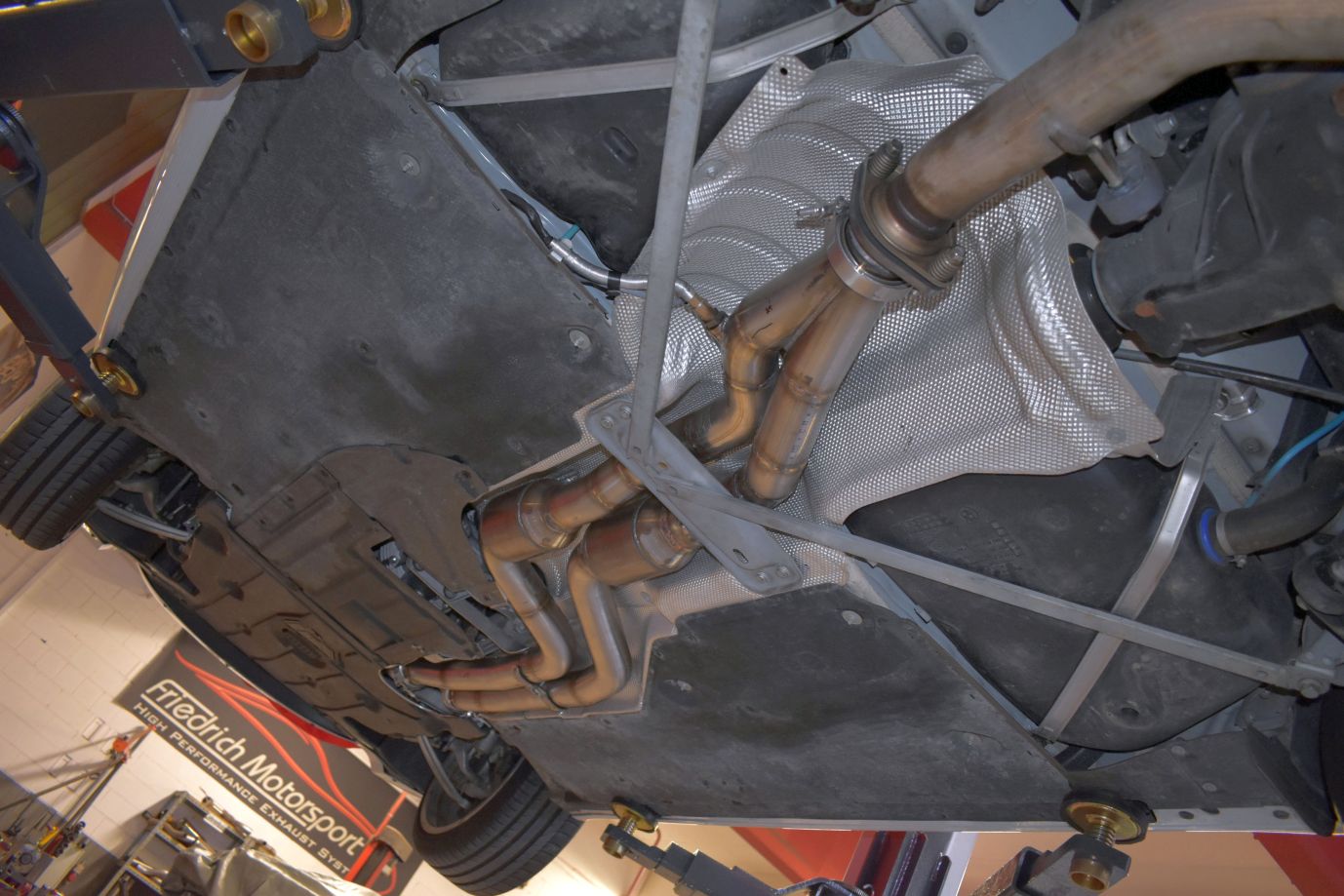 Friedrich Motorsport 2x70mm Downpipe mit 200 Zellen Sport-Kat. für BMW 1er M-Coupe E82 (ab Bj. 2011)