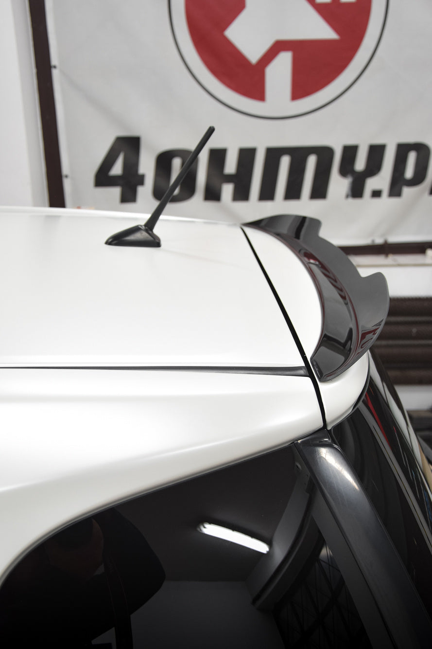 Maxton Design Spoiler CAP passend für Toyota IQ schwarz Hochglanz