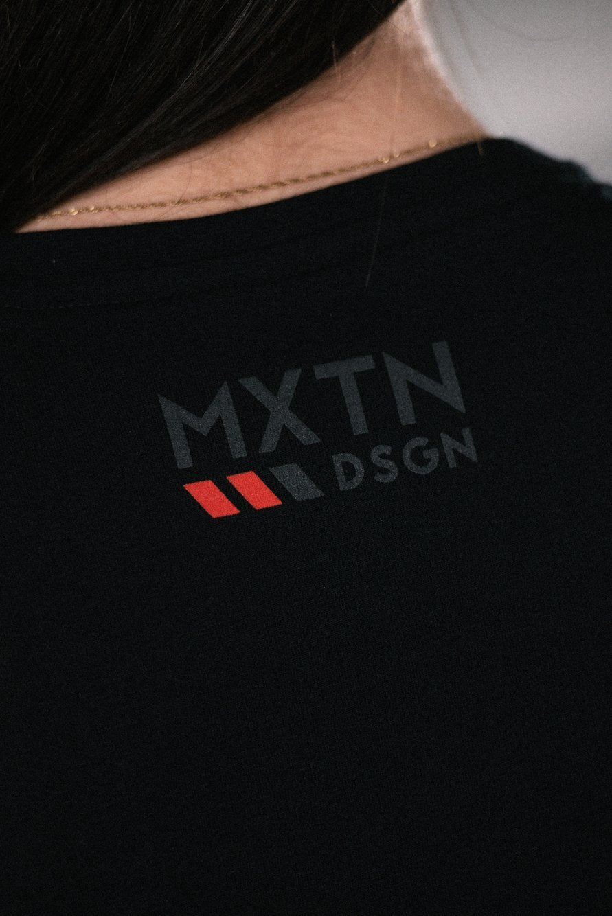 Maxton Design Womens Black T-shirt mit red logo