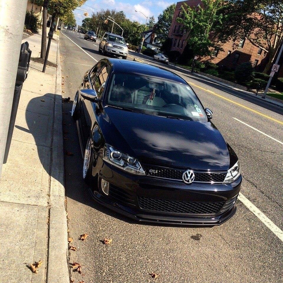 Maxton Design Street+ Spoilerlippe Front Ansatz passend für VW JETTA VI GLI schwarz Hochglanz